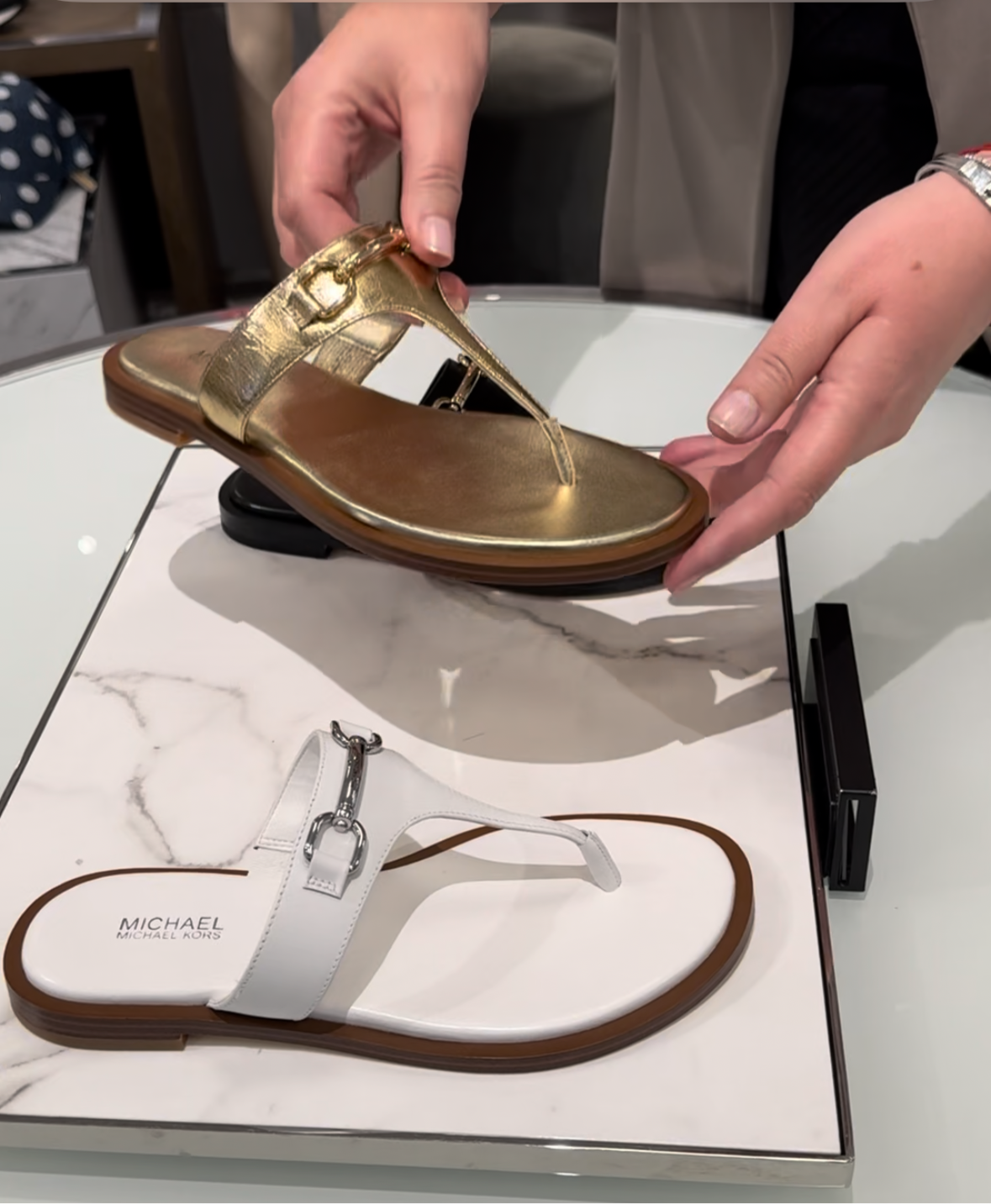 Michael Kors Parmak Arası Sandal