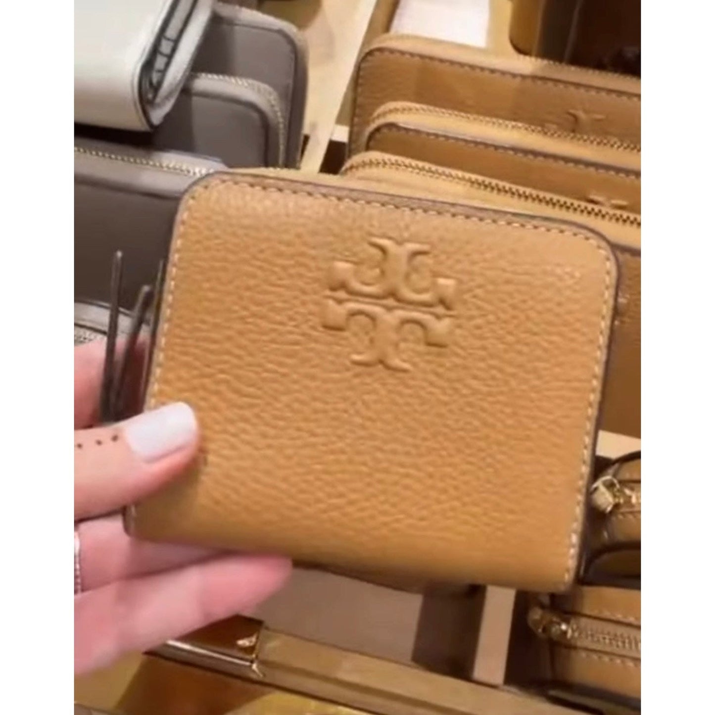 Tory Burch Thea Compact Wallet