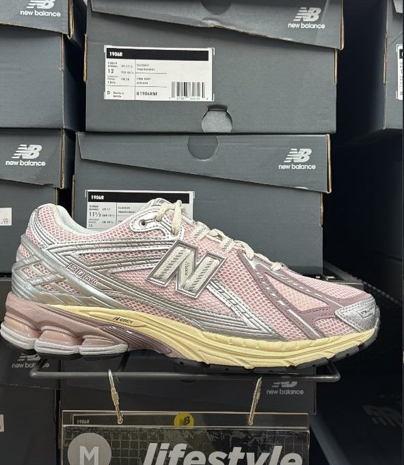 New Balance 1906R