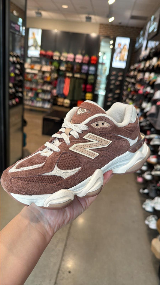 New Balance 9060 Rich Oak/Timberwolf