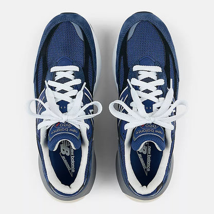 New Balance 990v6